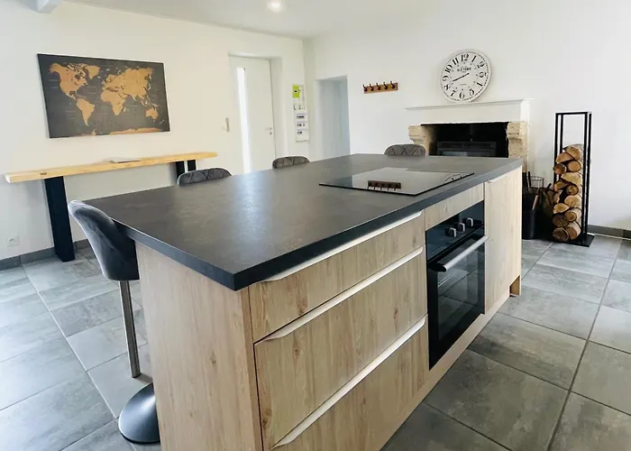 Maison Proche De La ! * Grues